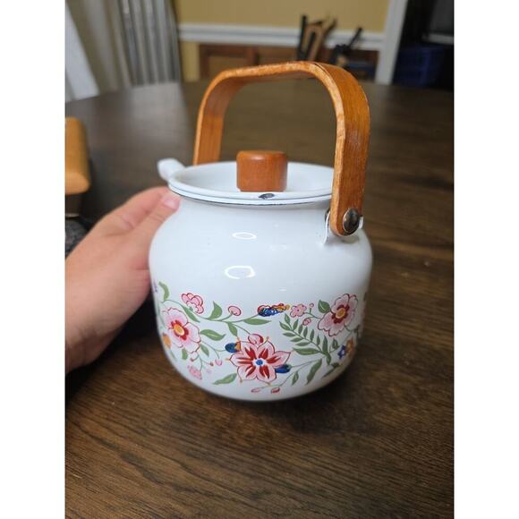 Vintage 80s Gailstyn-Sutton Enamelware Teapot Kettle Country Flower Wood Handle - Picture 12 of 16